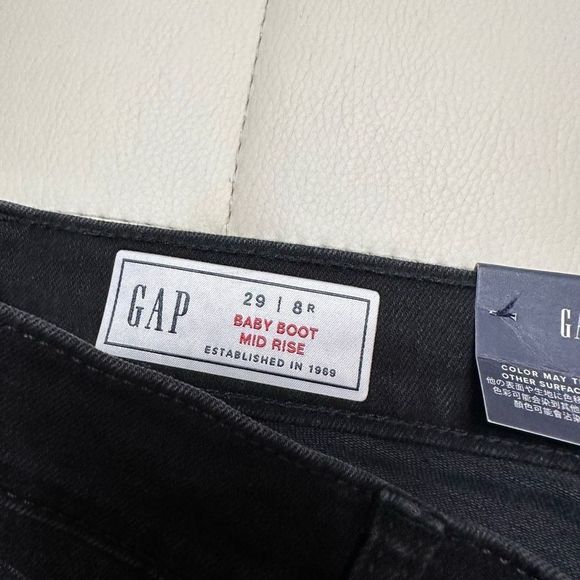 NWT Gap baby bootcut mid rise woman’s black jeans 29 8 (x11) - Picture 3 of 5
